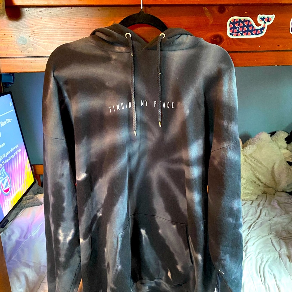 Size XL Tie-Die Open Planes “Finding my Peace” Hoodie.